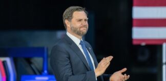 Trump Team Warns of Looming Shutdown Trump Team Warns of Looming Shutdown