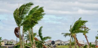 Hurricane Hits, U.S. Responds