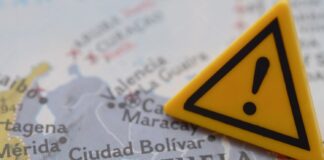 Senate Lets Trump Keep Venezuela Military Option