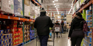 U.S. Consumer Confidence Drops to 11‑Year Low