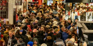 U.S. Retail Sector Shows Gradual Recovery