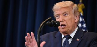 Trump Moves Iran Talks Behind Closed Doors