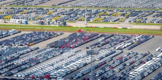 Trump Raises EU Auto Tariffs to 25%, Threatening Transatlantic Trade Deal