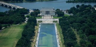 Reflecting Pool Repairs Test Trump Renovation