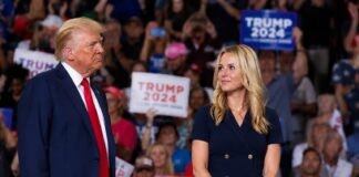 Trump Aide’s Letters Reveal Deep Dedication