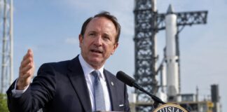 Louisiana Governor Dismisses Environmental Concerns Over SpaceX Facility
