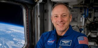 NASA Astronaut Mike Fincke Retires After Thirty Years