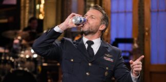 SNL Skewers Pentagon Pete in Political Comedy