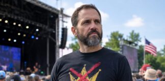 Jack Smith’s Concert Appearance Reignites Political Tensions